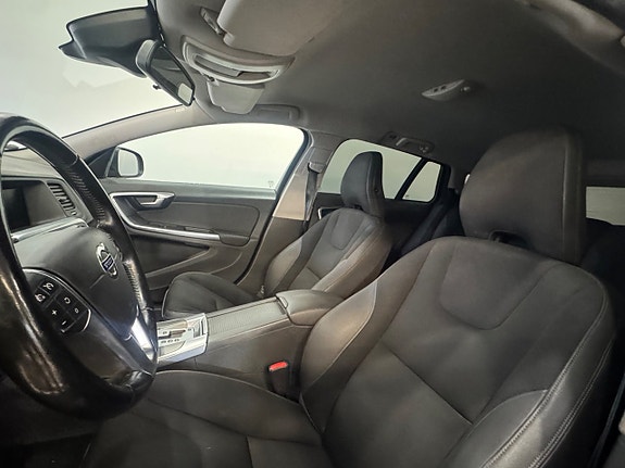 Volvo V60 8 of 12