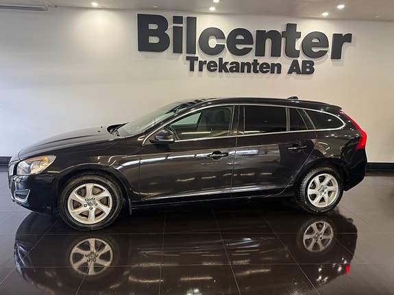 Volvo V60 3 of 12