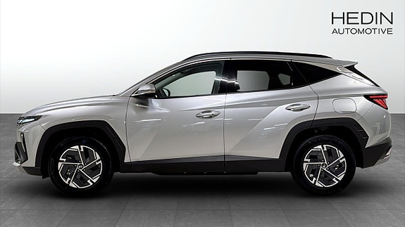 Hyundai Tucson 6 of 12