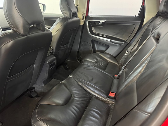 Volvo XC60 6 of 9