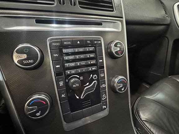 Volvo XC60 8 of 9