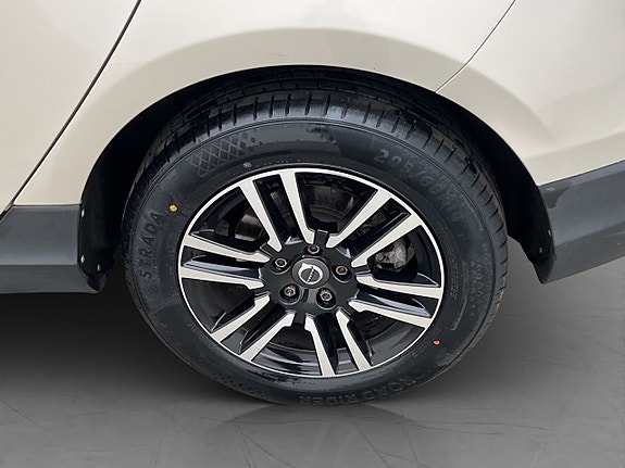 Volvo V40 Cross Country 11 of 30