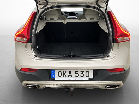 Volvo V40 Cross Country 17 of 30