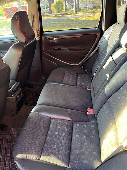 Volvo V70 7 of 7
