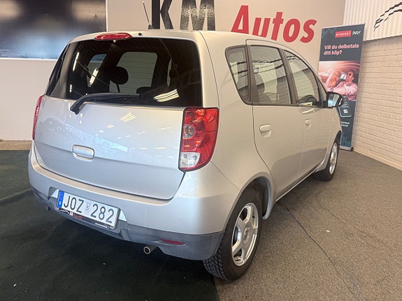 Mitsubishi Colt 4 of 13