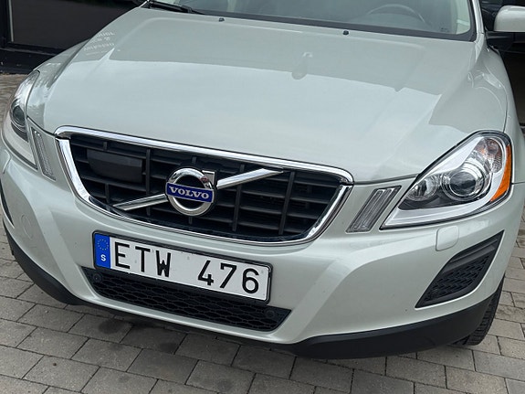 Volvo XC60 14 of 15
