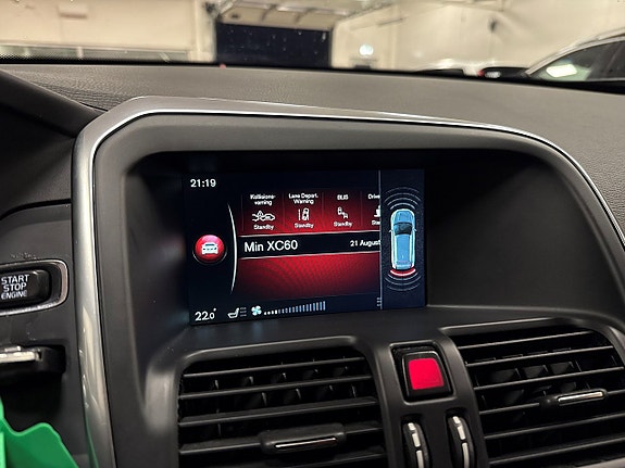 Volvo XC60 19 of 24