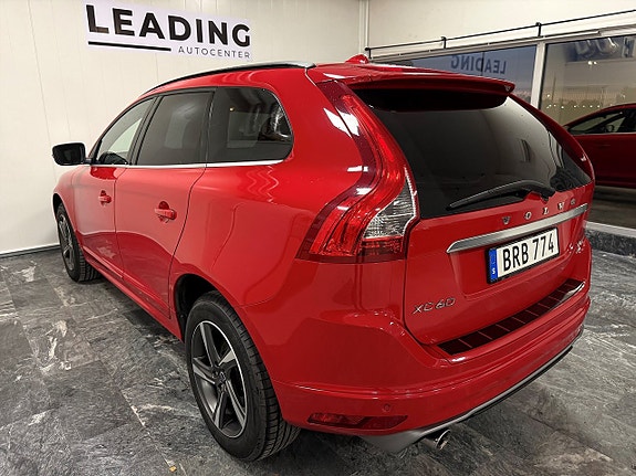 Volvo XC60 2 of 24