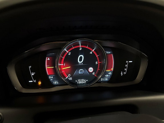 Volvo XC60 4 of 24