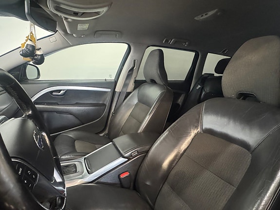 Volvo V70 9 of 16