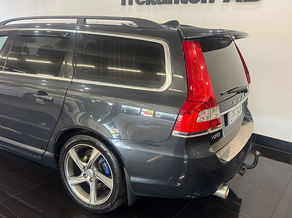 Volvo V70 6 of 16