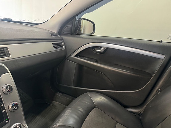 Volvo V70 15 of 16