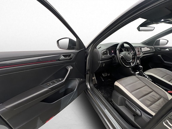 Volkswagen T-Roc 8 of 28