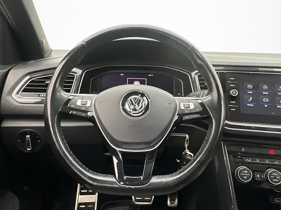Volkswagen T-Roc 11 of 28