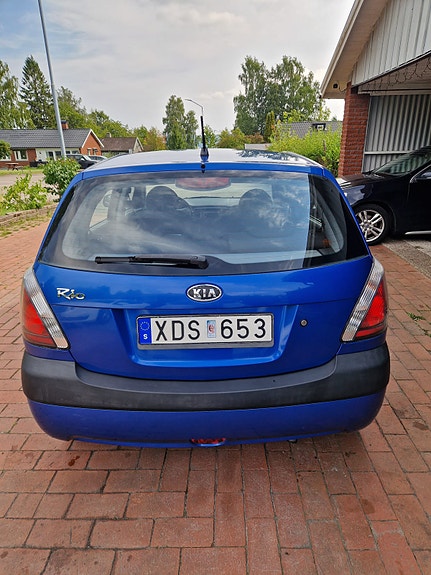 Kia Rio 3 of 6