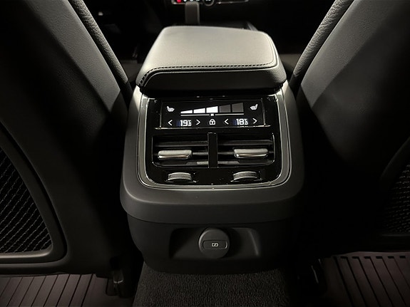 Volvo V60 13 of 18