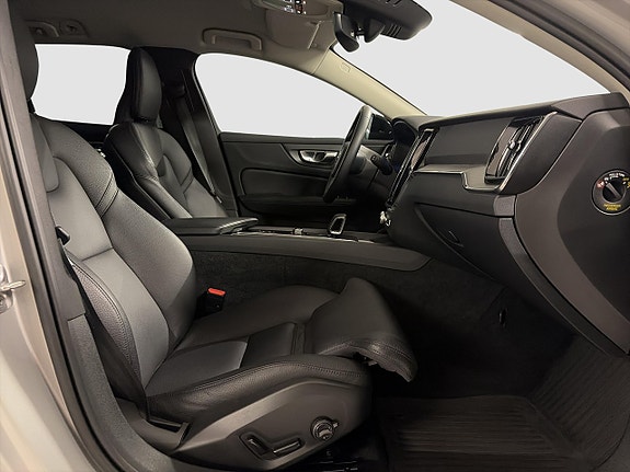 Volvo V60 4 of 18