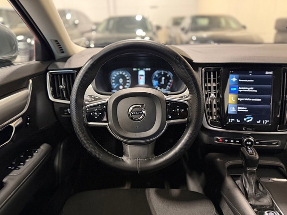 Volvo V90 11 of 17