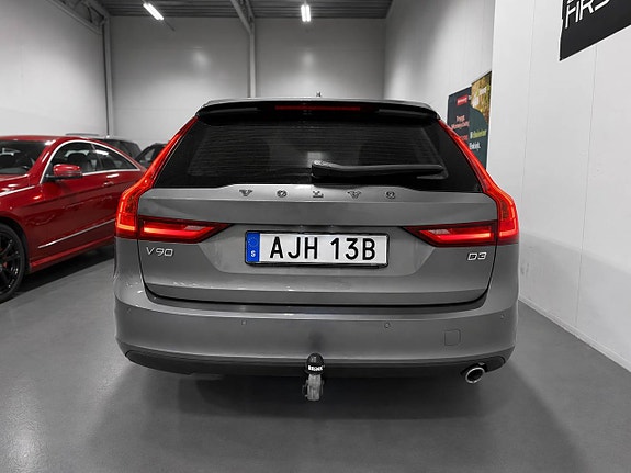 Volvo V90 7 of 17
