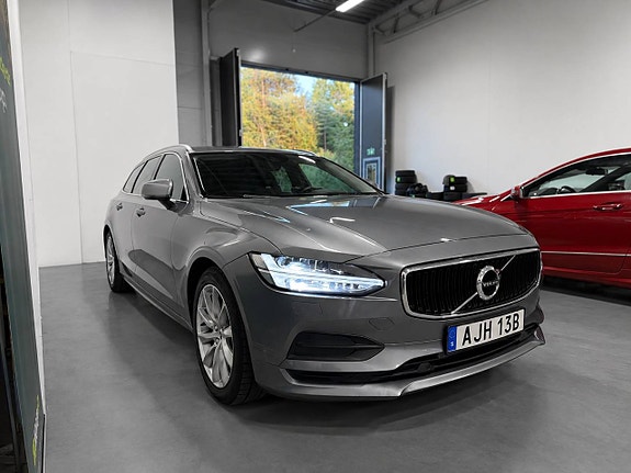Volvo V90 4 of 17