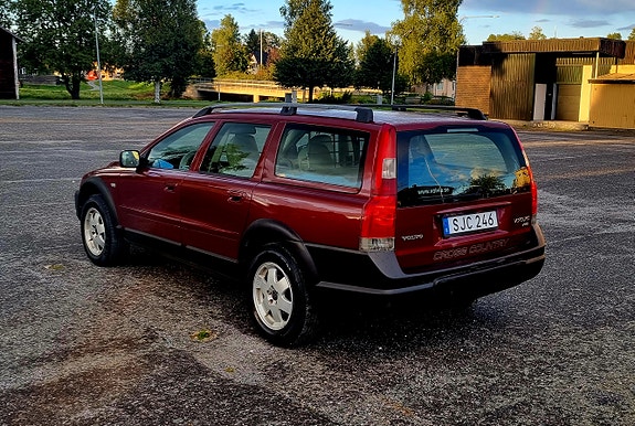 Volvo XC70 5 of 16