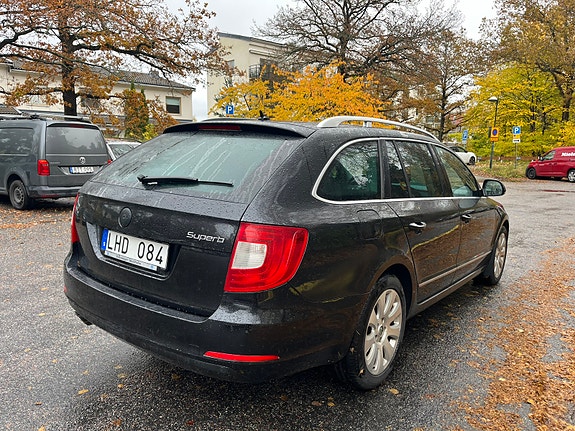 Skoda Superb 4 of 7