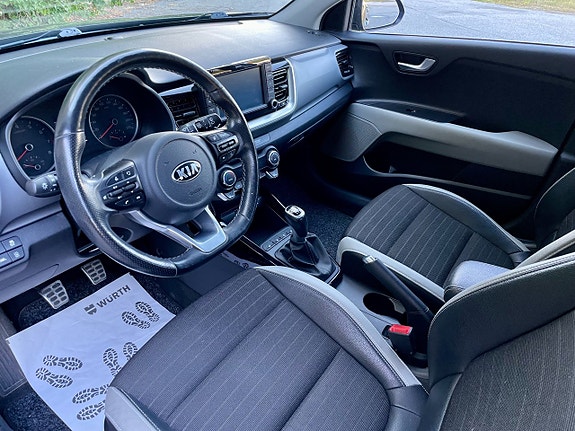 Kia Stonic 5 of 8
