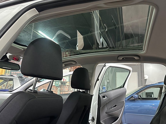 Peugeot 308 24 of 30