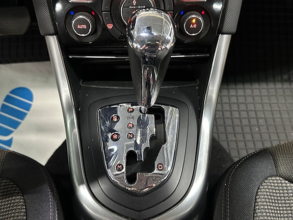 Peugeot 308 16 of 30