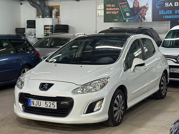 Peugeot 308 2 of 30
