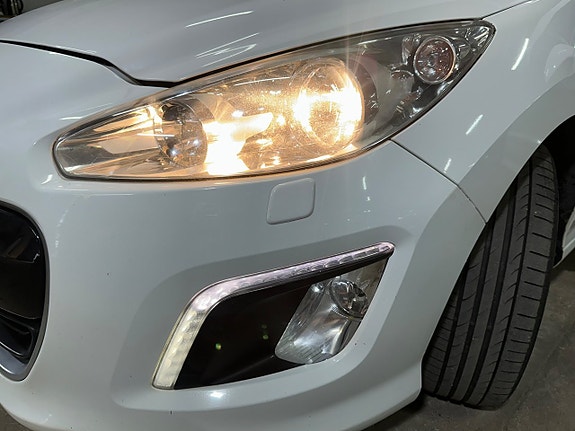 Peugeot 308 26 of 30