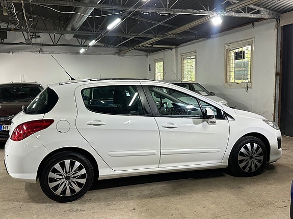 Peugeot 308 6 of 30