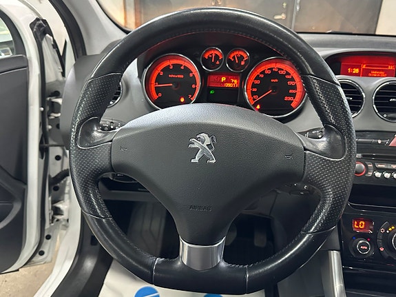 Peugeot 308 17 of 30