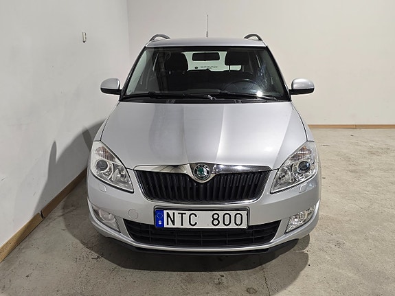Skoda Fabia 2 of 14