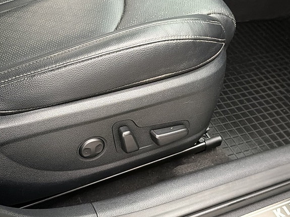 Kia Optima 17 of 30