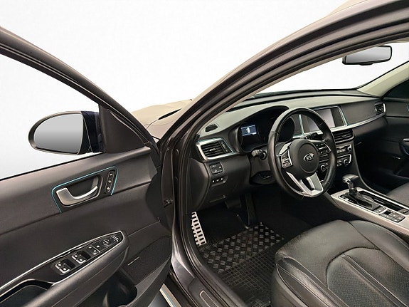 Kia Optima 8 of 30