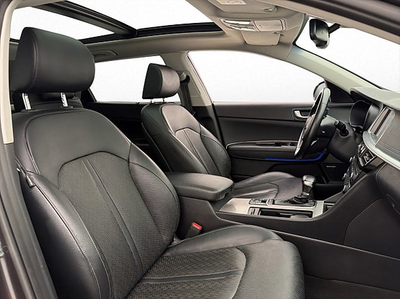 Kia Optima 12 of 30