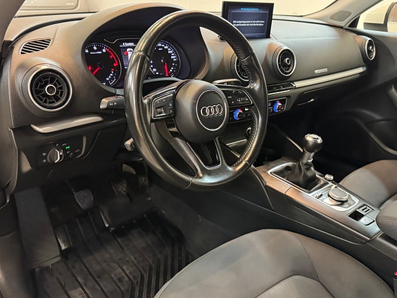 Audi A3 8 of 21