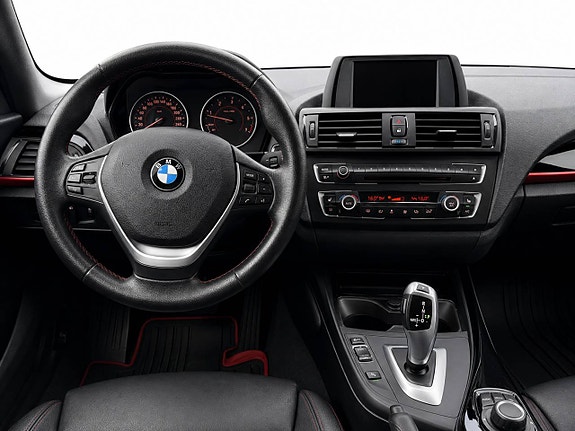 BMW 118d 8 of 11