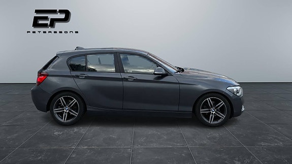 BMW 118d 4 of 11