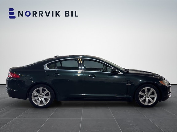 Jaguar XF 3 of 29