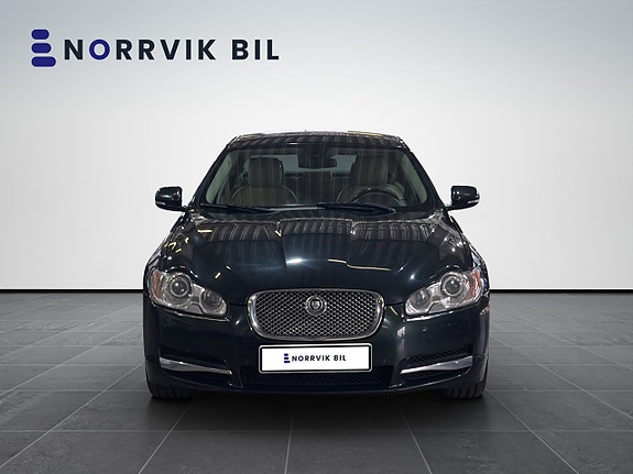 Jaguar XF 2 of 29
