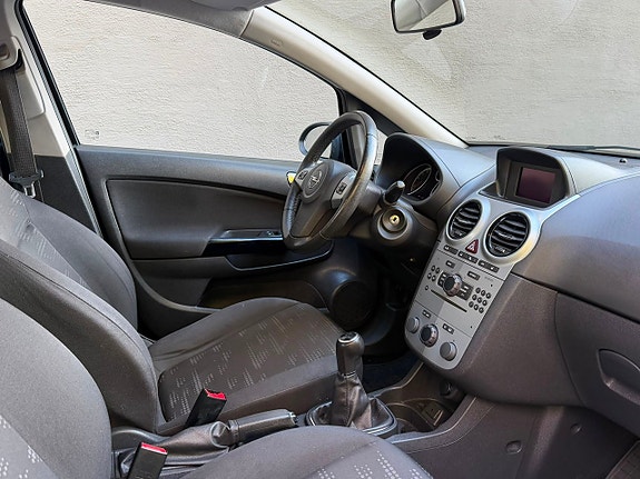 Opel Corsa 5 of 15