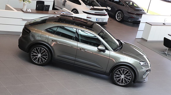 Porsche Macan 5 of 10