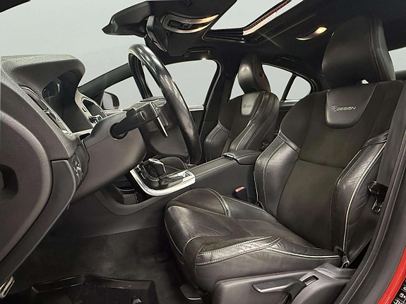 Volvo S60 11 of 21