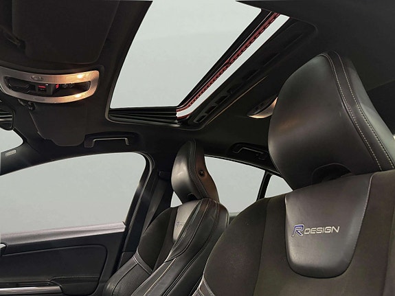 Volvo S60 16 of 21