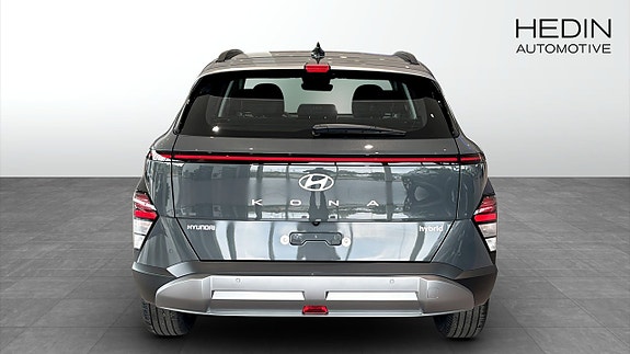 Hyundai Kona 5 of 12