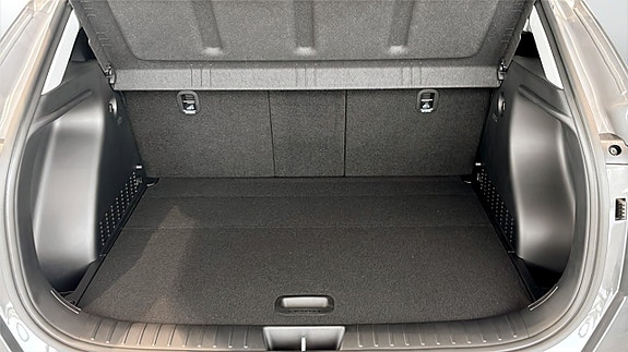 Hyundai Kona 12 of 12
