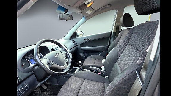 Hyundai i30 9 of 11