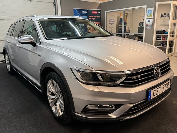 Volkswagen Passat Alltrack 19 of 25